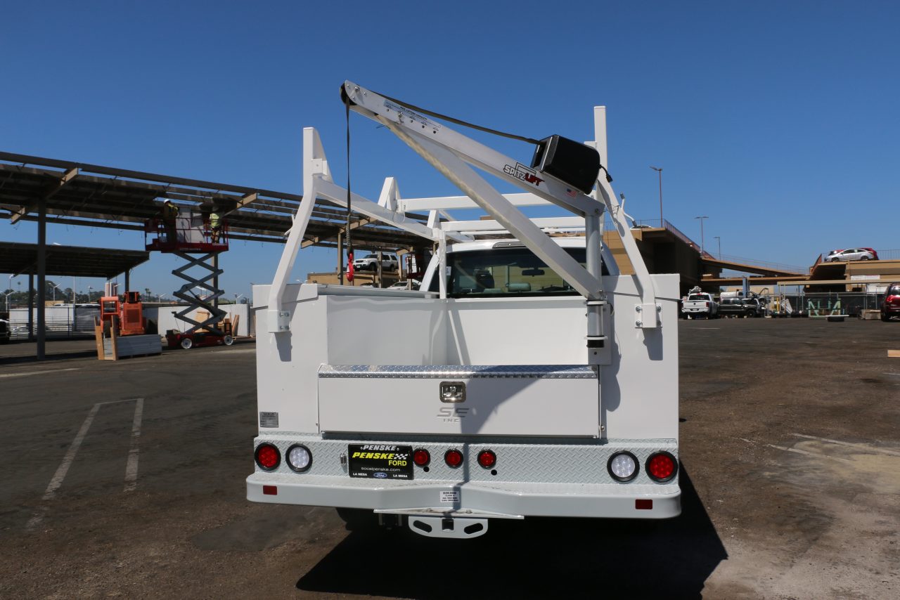 Service and Utility Truck Body Cranes - Spitzlift Manufacturing